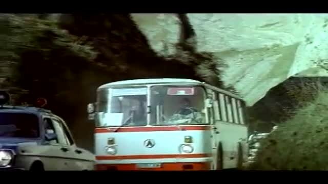 Захват детей в орджоникидзе в 1988 году. 1 декабря 1988 года захват автобуса с детьми в орджоникидзе. Автовокзал в орджоникидзе. Террористы в орджоникидзе 1988 захват заложников. Захват автобуса с детьми во владикавказе.