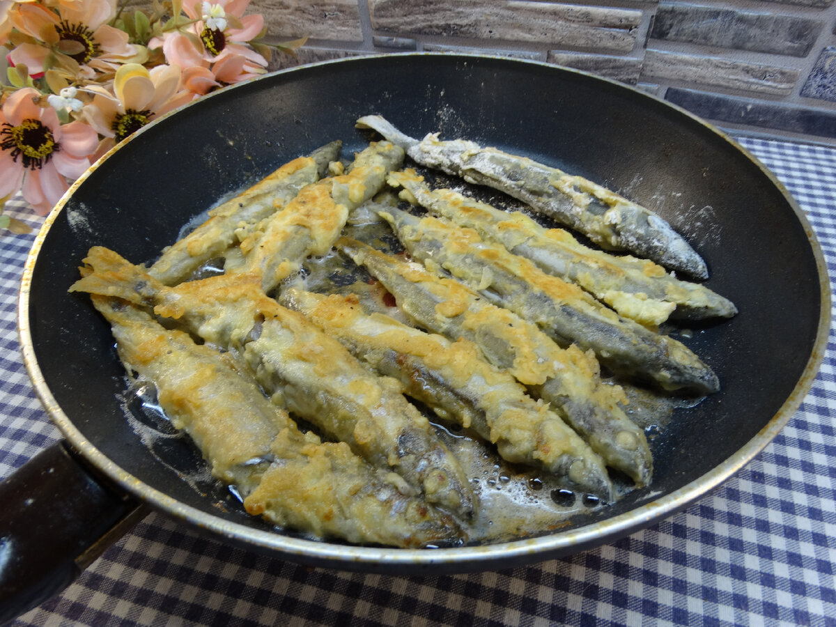 Мойва жареная на сковороде | Готовим вкусно дома/ Кулинария/ Рецепты | Дзен