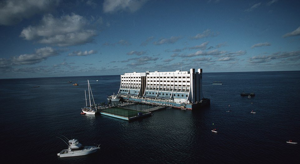 «The Four Seasons Barrier Reef Resort»