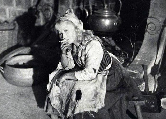 Янина Жеймо на съёмках фильма "Золушка"