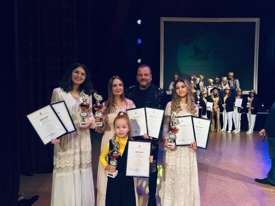     Фото из официального аккаунта ДК «Россия» в сети «ВКонтакте»