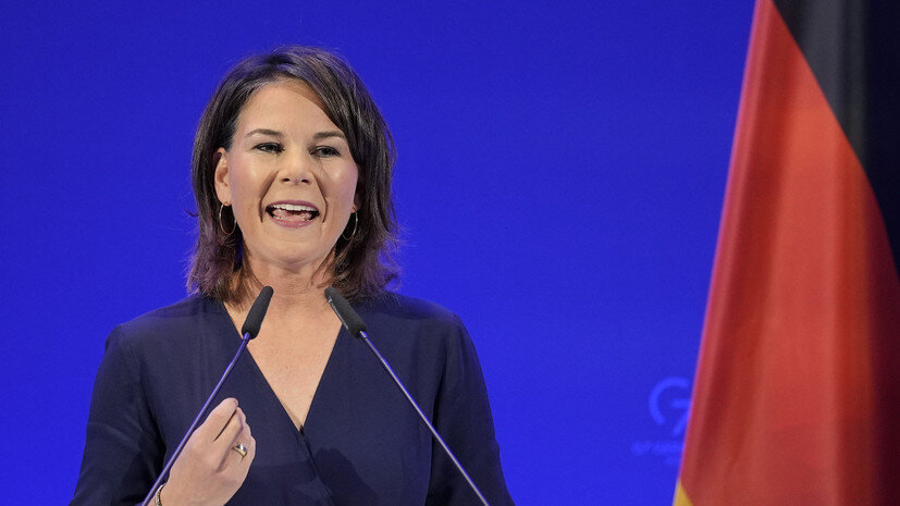     Главе МИД ФРГ Анналена Бербок AP Martin Meissner