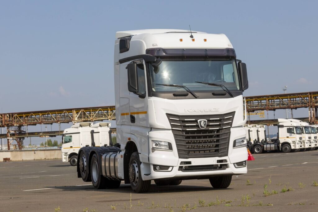    КАМАЗ начнет производство импортозамещенных грузовиков поколения К5 m.ozhereliev@5koleso.ru