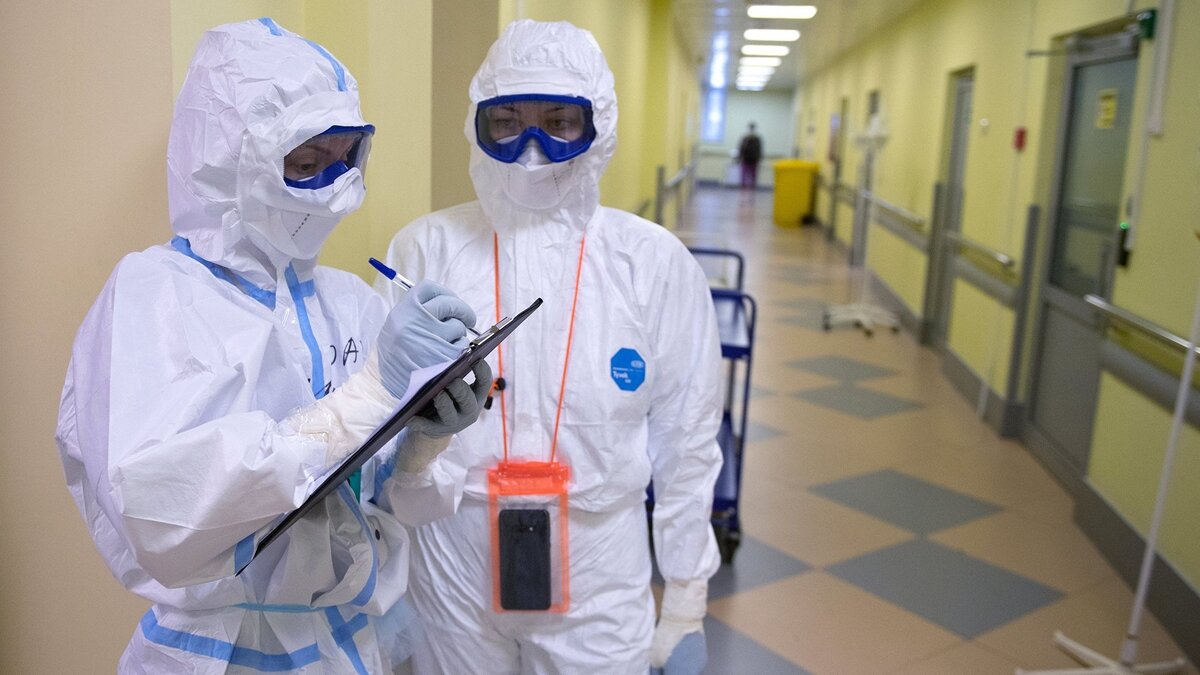   Медицинские работники во время обхода© РИА Новости . Илья Питалев