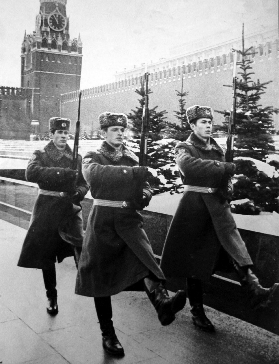 Солдаты Кремлевского полка 