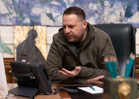    На Украине не осталось ни одного органа власти, на который не влияет глава ОП Ермак