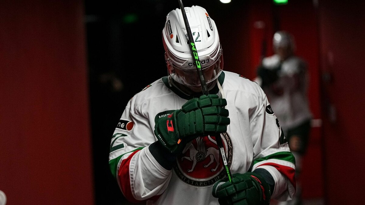     Казанский «Ак Барс» в домашней игре регулярного чемпионата Континентальной хоккейной лиги (КХЛ) обыграл омский «Авангард» со счетом 2:0.