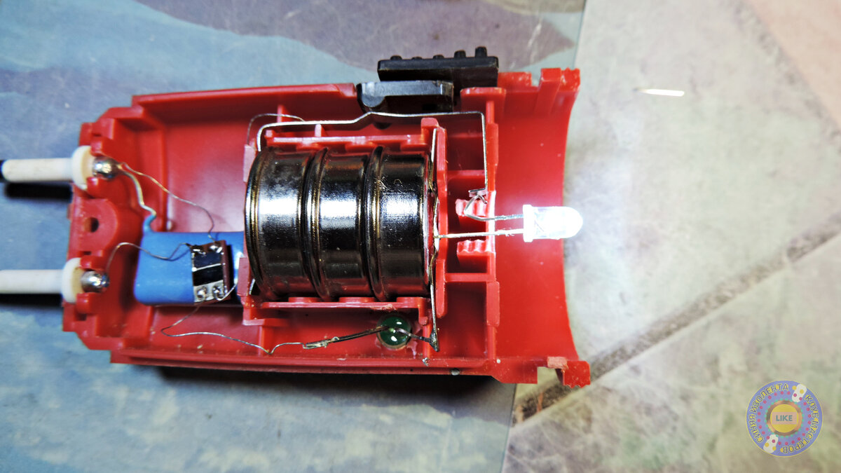 Подпаял светик и проверил - нормуль!