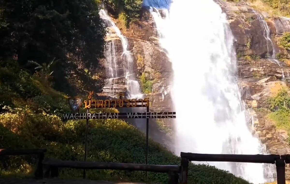 Водопад в нац.парке Дой Интанон