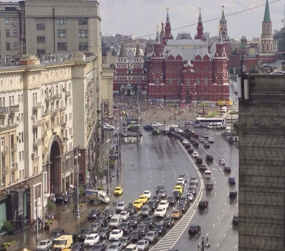 Тверская улица. Источник https://cs1.megabaz.ru/.