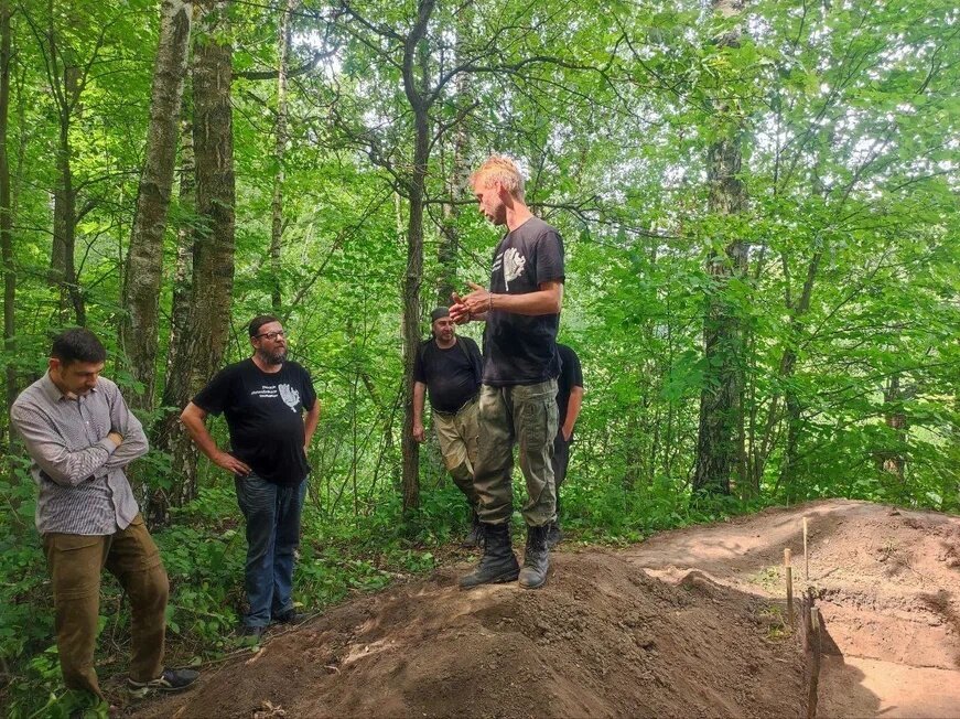 Сотрудники Тульской археологической экспедиции.