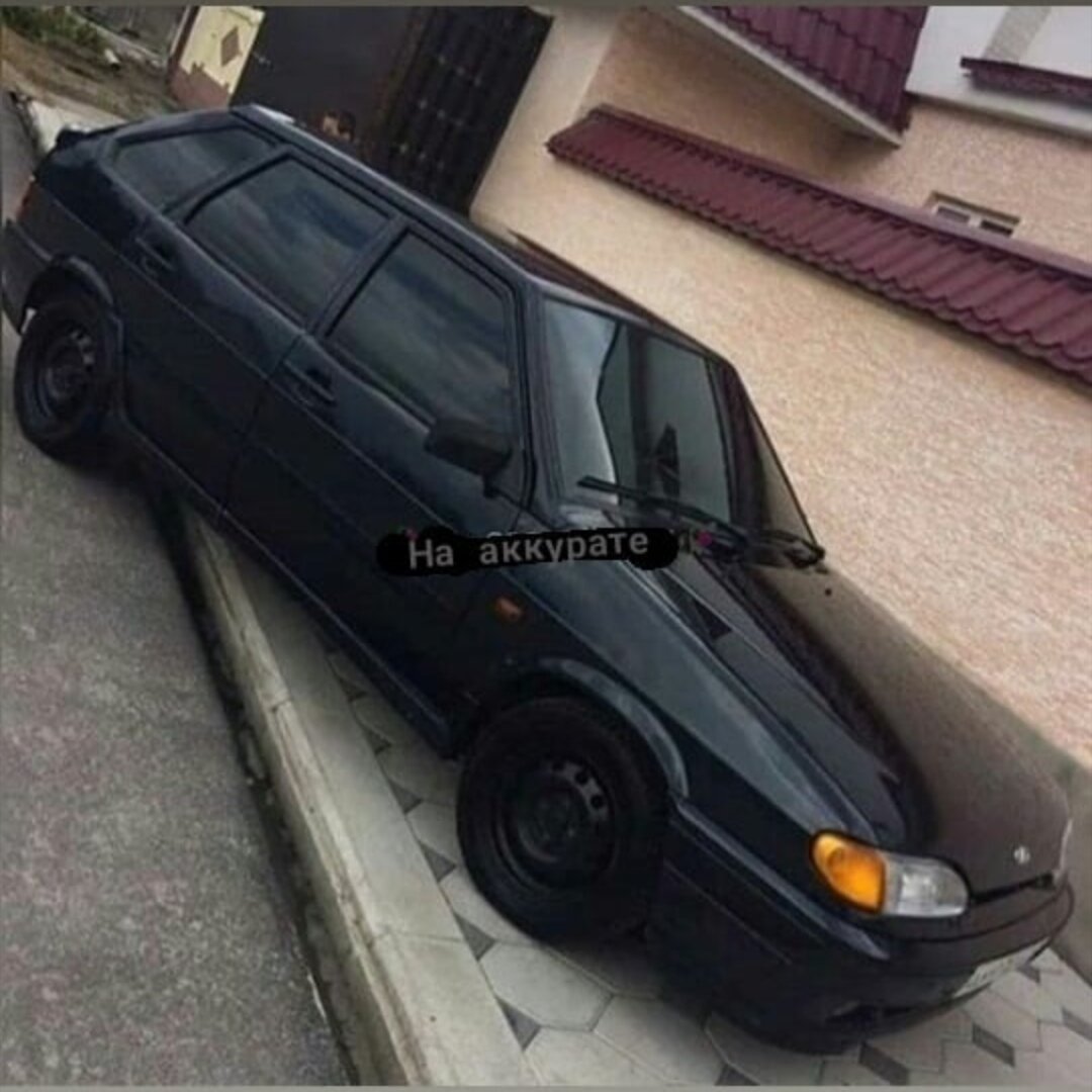 Черной четырки тонированной