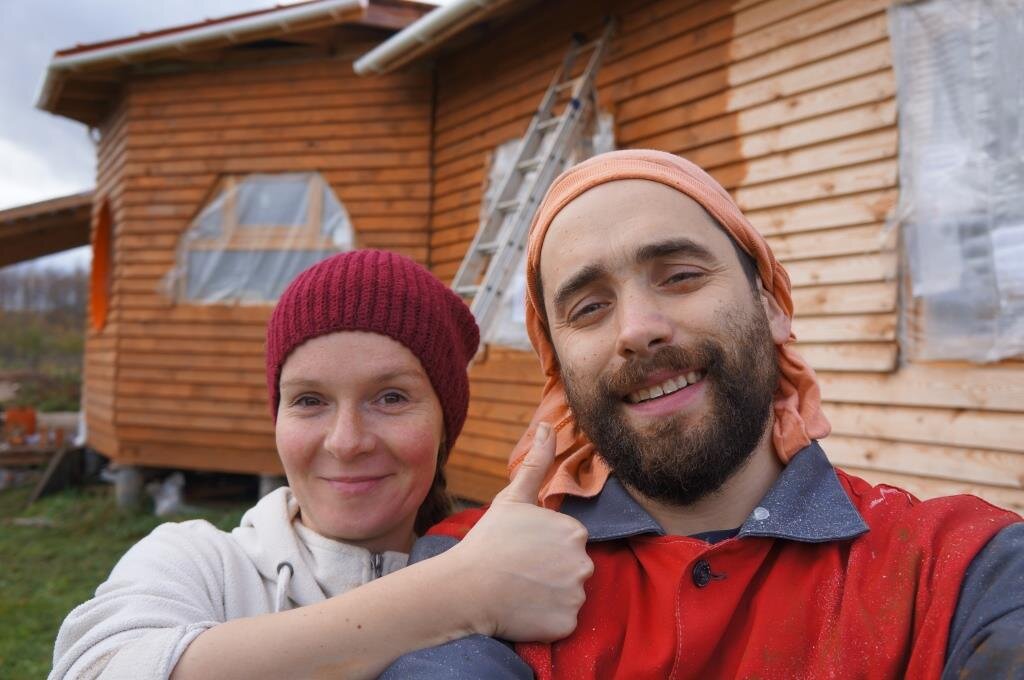 А это мы, когда красили наш дом.