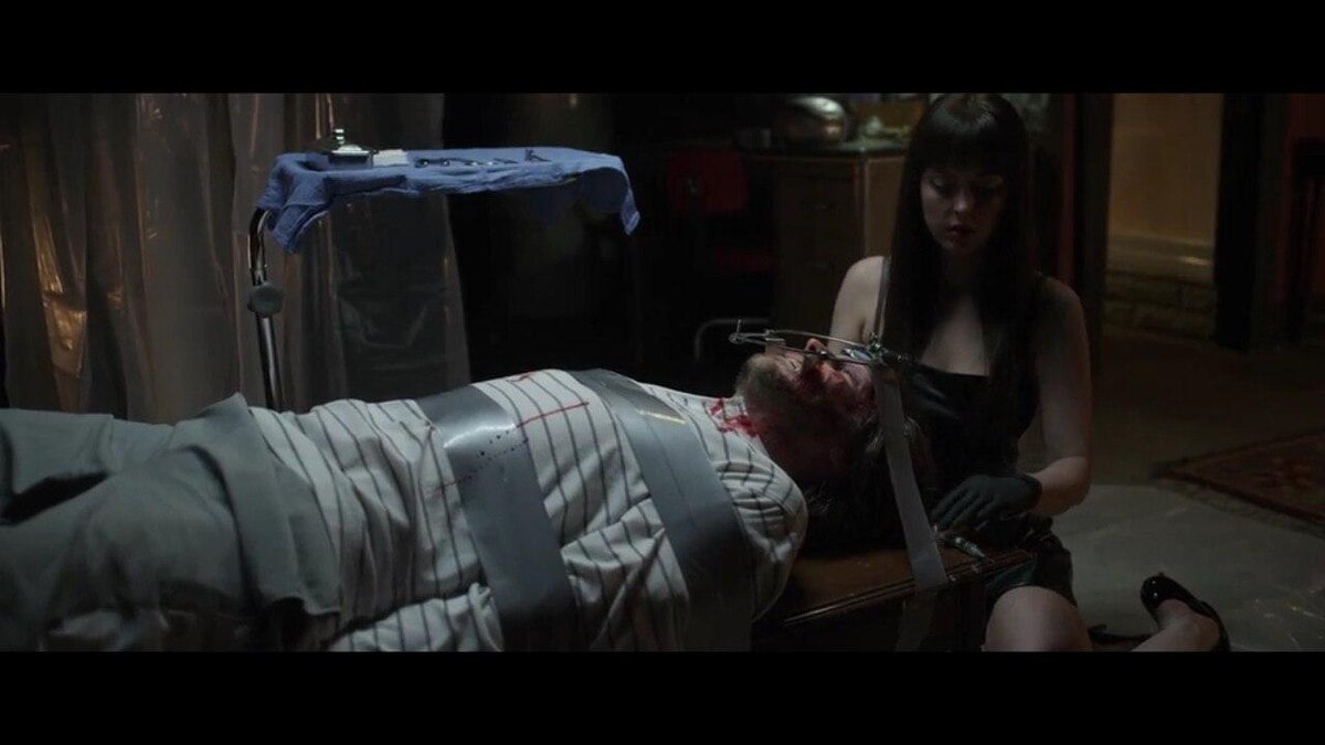 Кадры из фильма Американская Мэри (2012), Канада