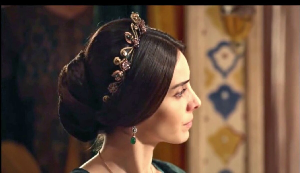 кадр из сериала "Великолепный век"  