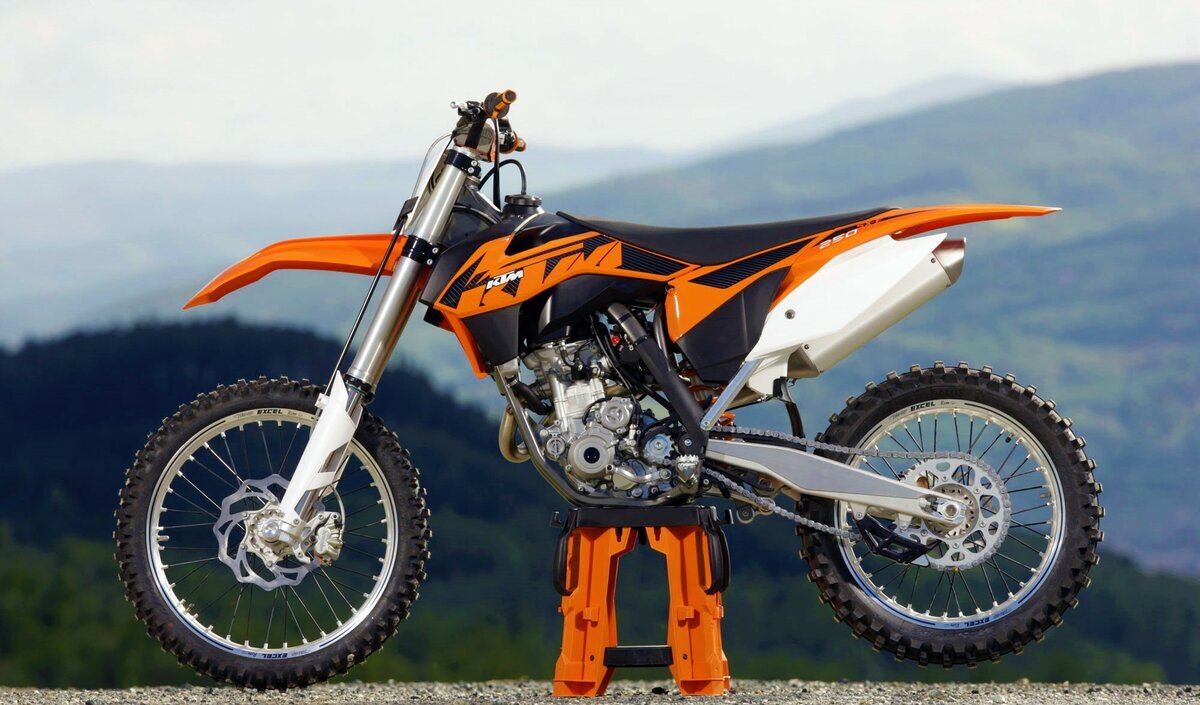 Кроссовый мотоцикл ZUUM CX300R 