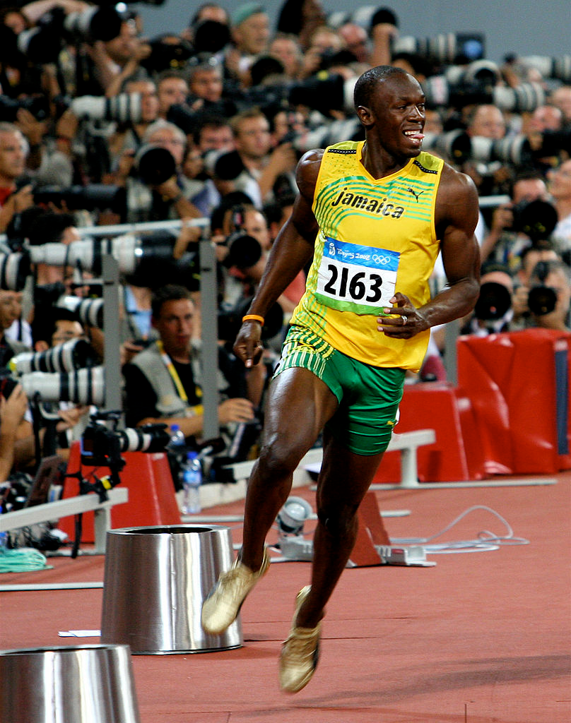 Рекорд спортсмена. Усейн болт 2008. Усейн болт Пекин 2008. Усейн болт рекорд на 100 метров. Усейн болт 9.58.
