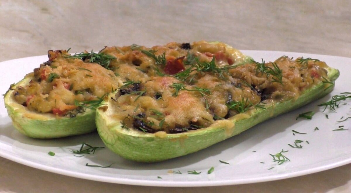 Вкусные лодочки из кабачков