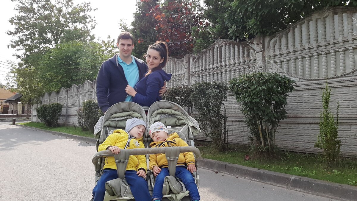 Здесь  мне уже  29)