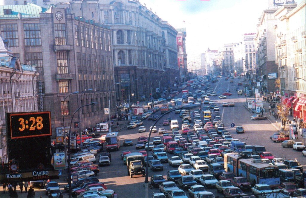 Moscow 1997. Тверская улица 1998 год. Тверская улица Москва 1997. Тверская улица 2000 год. Тверская улица 1995.