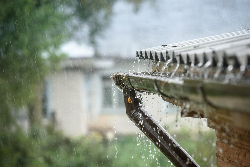 Отвод дождевой воды от бассейна