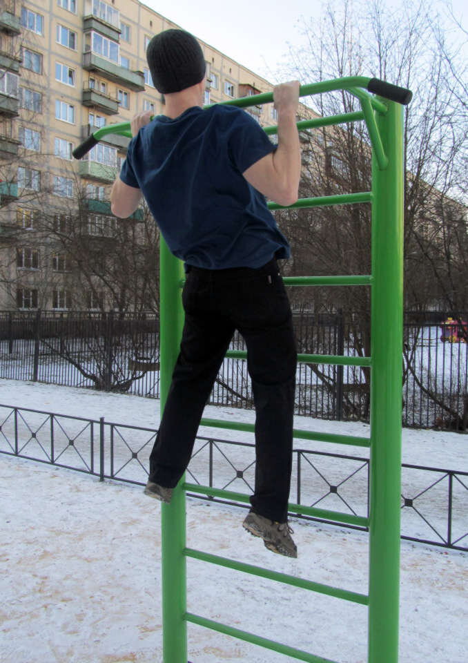 Замок на турнике