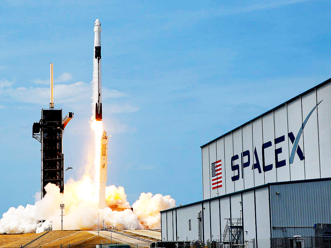 Последнее изобретение Илона Маска многоразовая ракета Falcon 9