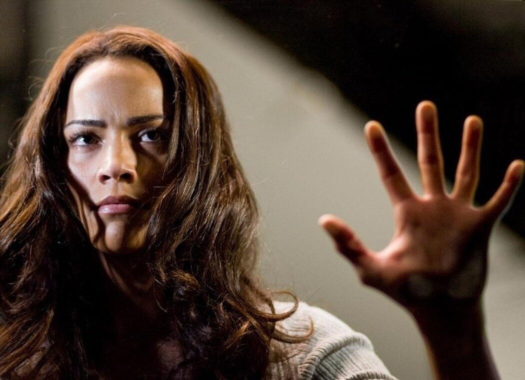  Зеркала (2008)