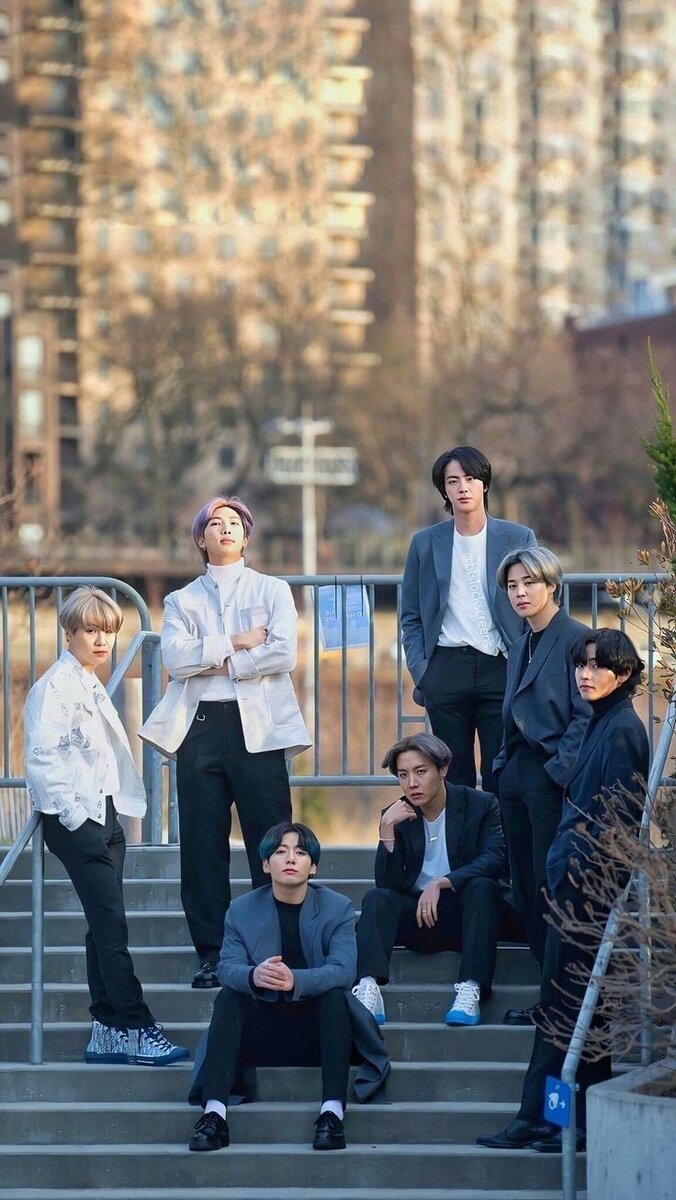 Совместная фотография bts