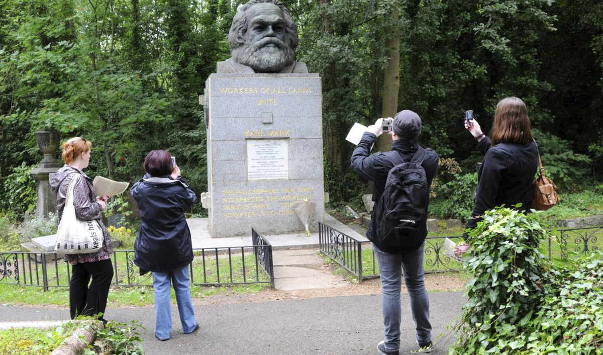 Так выглядит мемориал Карла Маркса. Источник фото: Уолл Стрит Джорнал (https://www.wsj.com/)