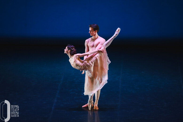 Фото: АНДРЕЙ ЧУНТОМОВ  https://www.permopera.ru/media/mediatec/95945/