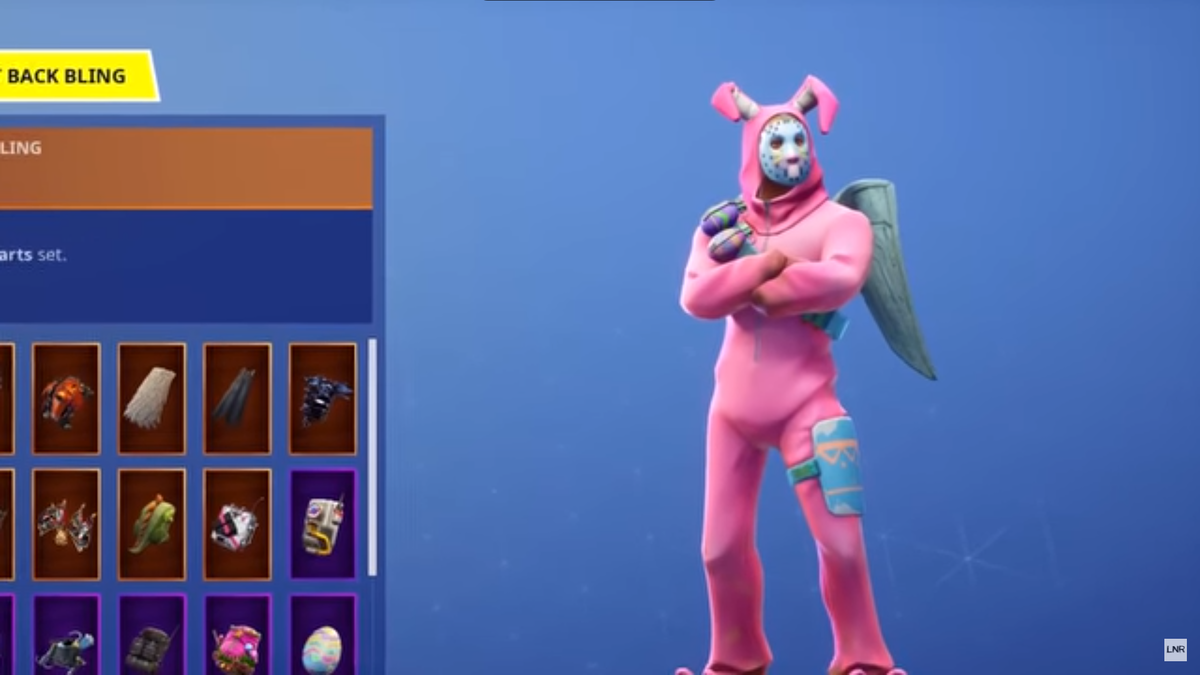 Следующий скин называется опасный кролик по правде говоря я считаю его даже легендарным скином потому что все в нем получилось безупречно во первых эта маска в ней он выглядит почти как джейсон вурхиз только вместо лысины на голове у него свисают розовые ушки во вторых хочется отметить его милые тапочки в них он смотрится как гангстер из южного централа но а если без шуток то скин получился очень оригинальным и красивым единственным минусом является только его яркий цвет который без особо труда можно разглядеть на карте 