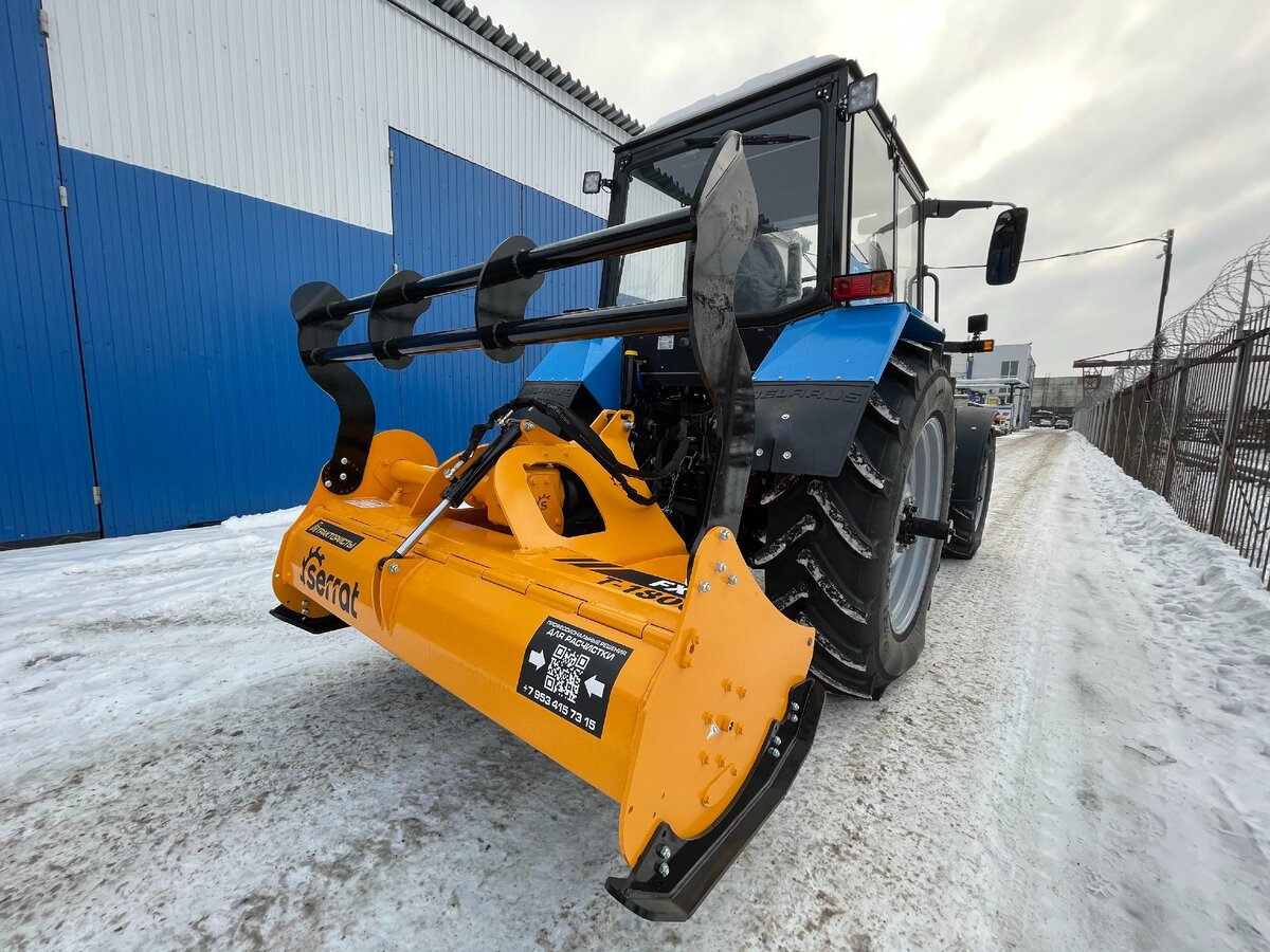 Механическая толкающая рама мульчера SERRT FX3 T1800 имеет регулировку угла атаки