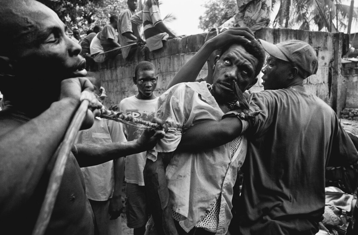 Бокор и зомби. Из открытых источников