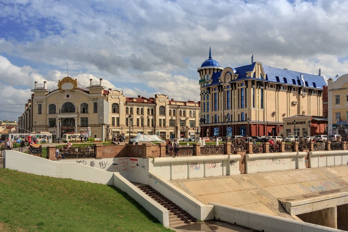 Томск фото 2023. Набережная Ушайки Томск. Томск набережная реки Томи. Город Томск набережная реки Ушайки. Набережная р. Томи, г. Томск.