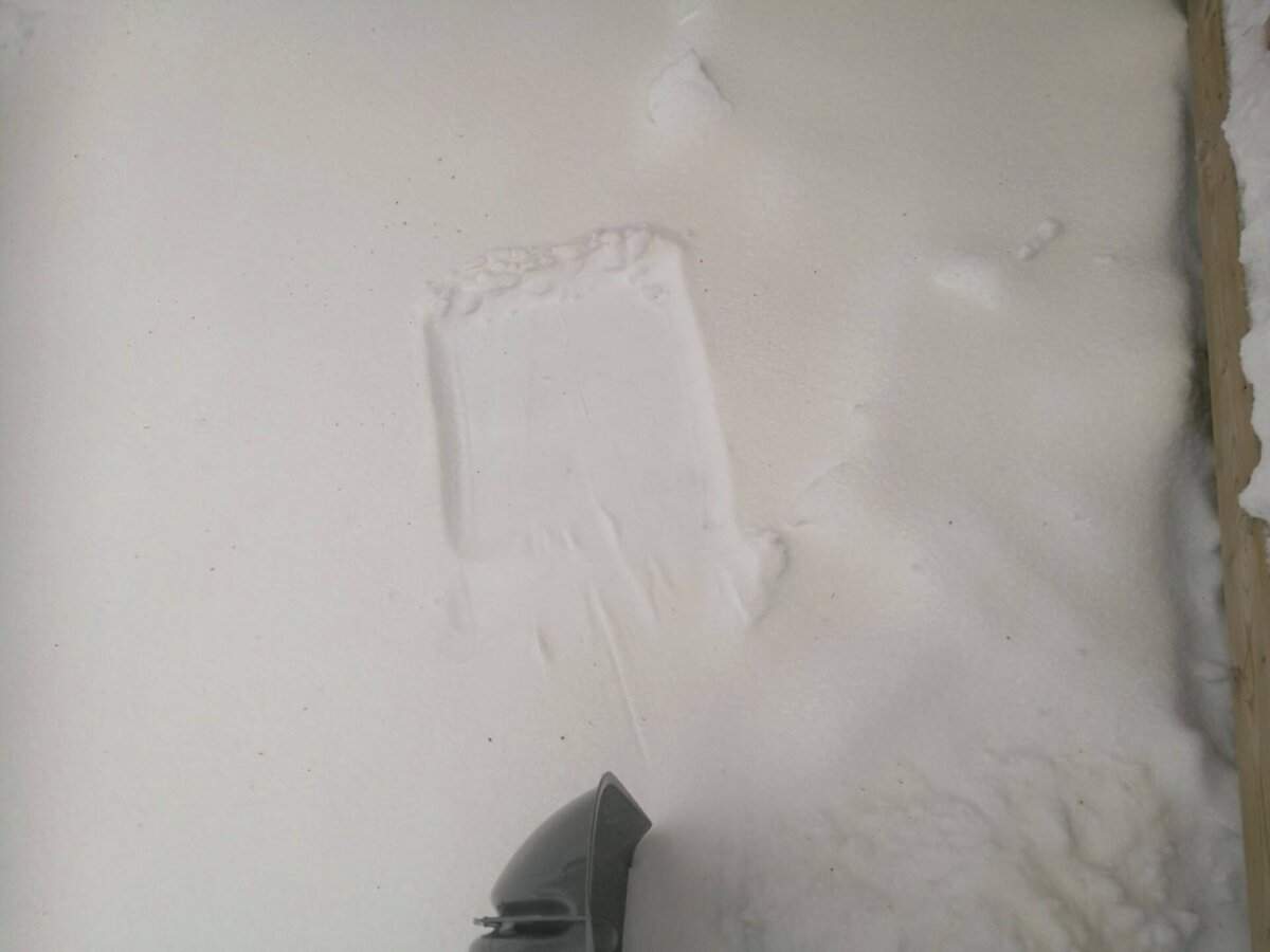 Жёлтый снег в Оривеси. Фото читателя Aamulehti