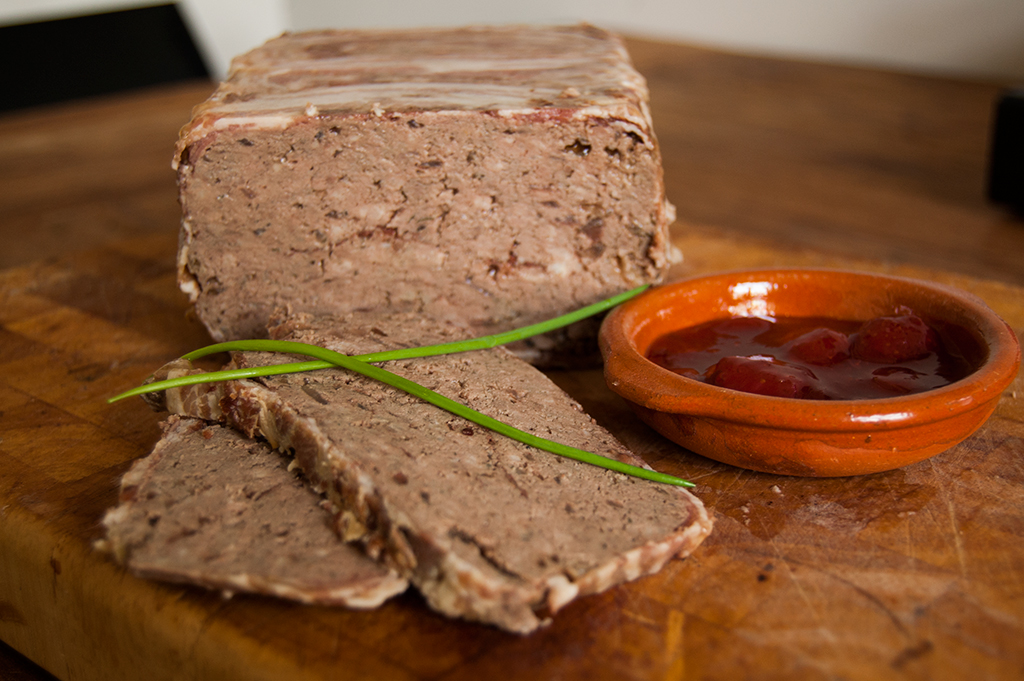 Паштет из печени диетический. Печеночный паштет ,(куриной печени). Паштет говяжий печеночный. Паштет из телячьей печени. Паштет из говяжьей печени.