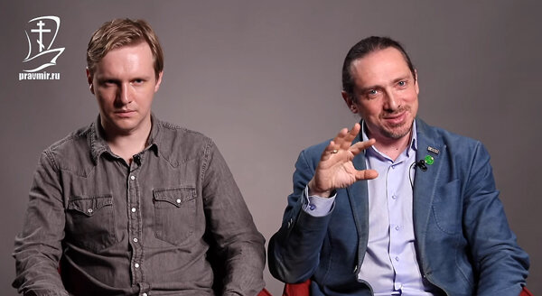 Игорь Шпицберг со своим старшим сыном Евгением. Кадр видеопроекта «Я это пережил»: отец и его взрослый сын рассказывают, каково это - жить с аутизмом.