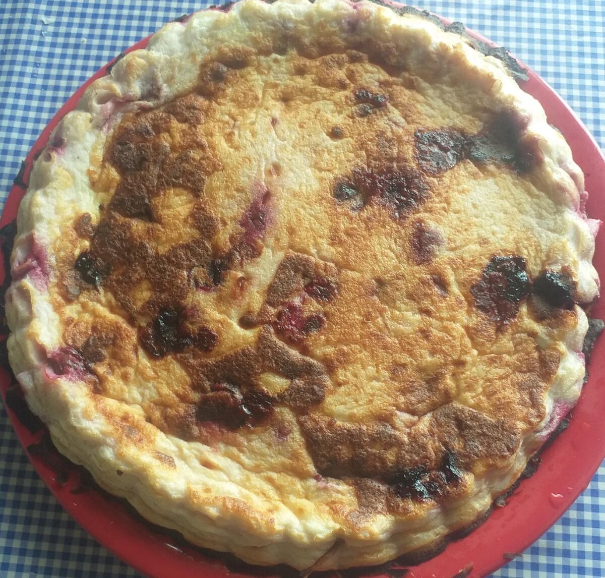 творожная запеканка. в этот раз с вишней