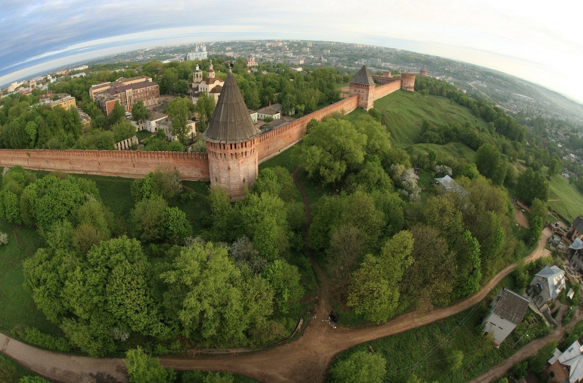 Фото, видео: vk.com/official_smolensk, smoladmin.ru Мария Образцова