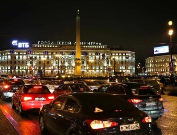 Вечерняя пробка на Восстания 