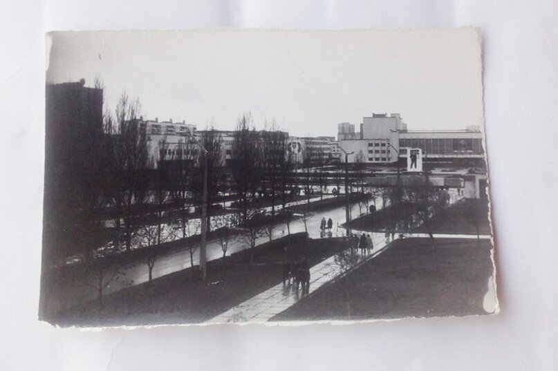 Вид с балкона квартиры Ивана Витковского на город Припять, в котором жили работники Чернобыльской атомной станции