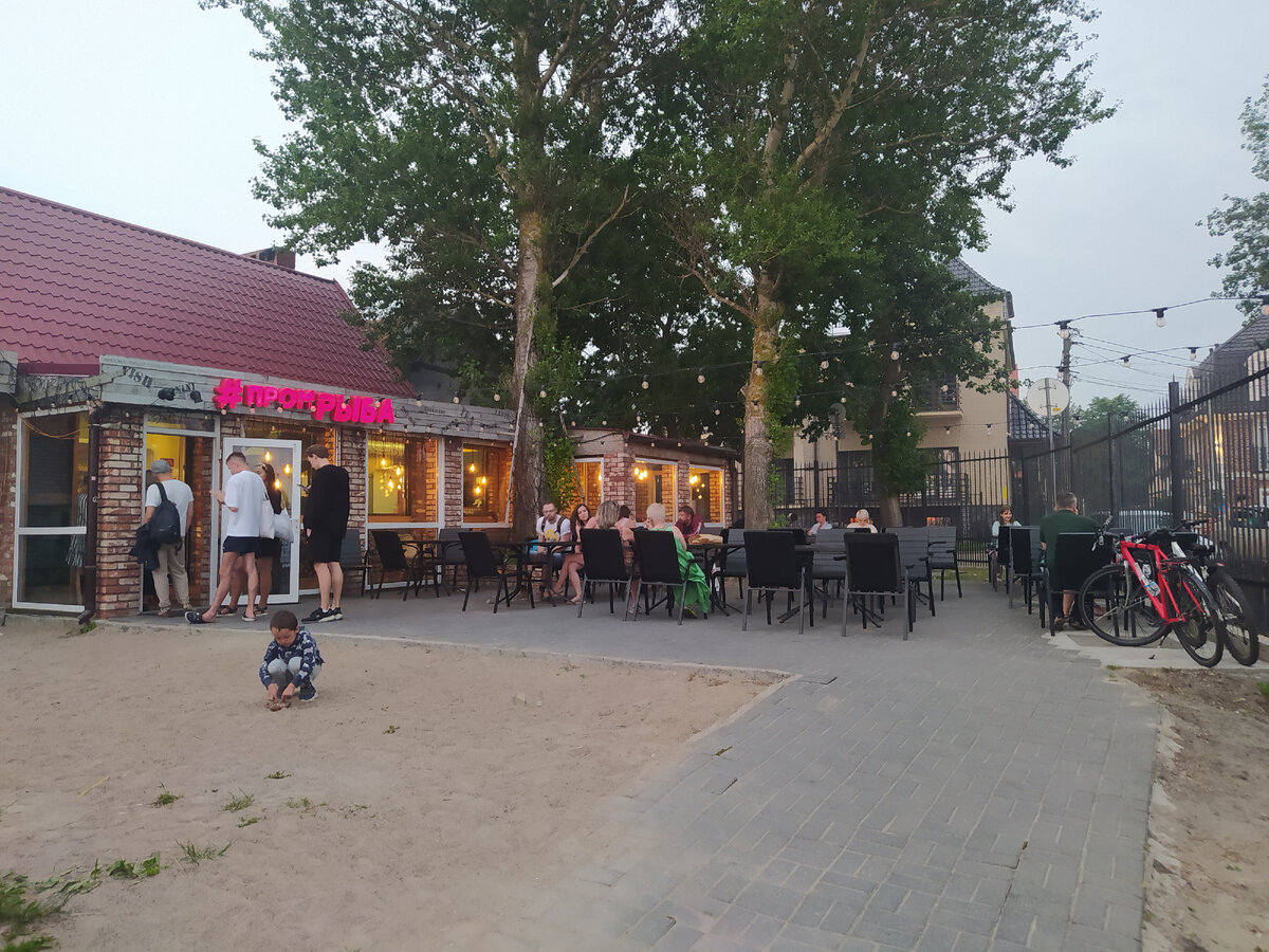 Это фото уже без очереди я сделала перед закрытием кафе. 