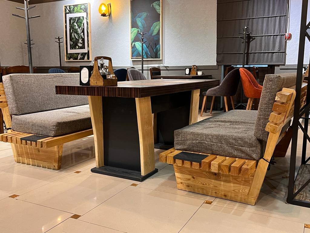 Алма-Ата на связи? У нас время 9 утра и за окном выключили горы и включили снег✌️ Привет! Я Женя и мы с мужем хотим воплотить нашу мечту.-3-3