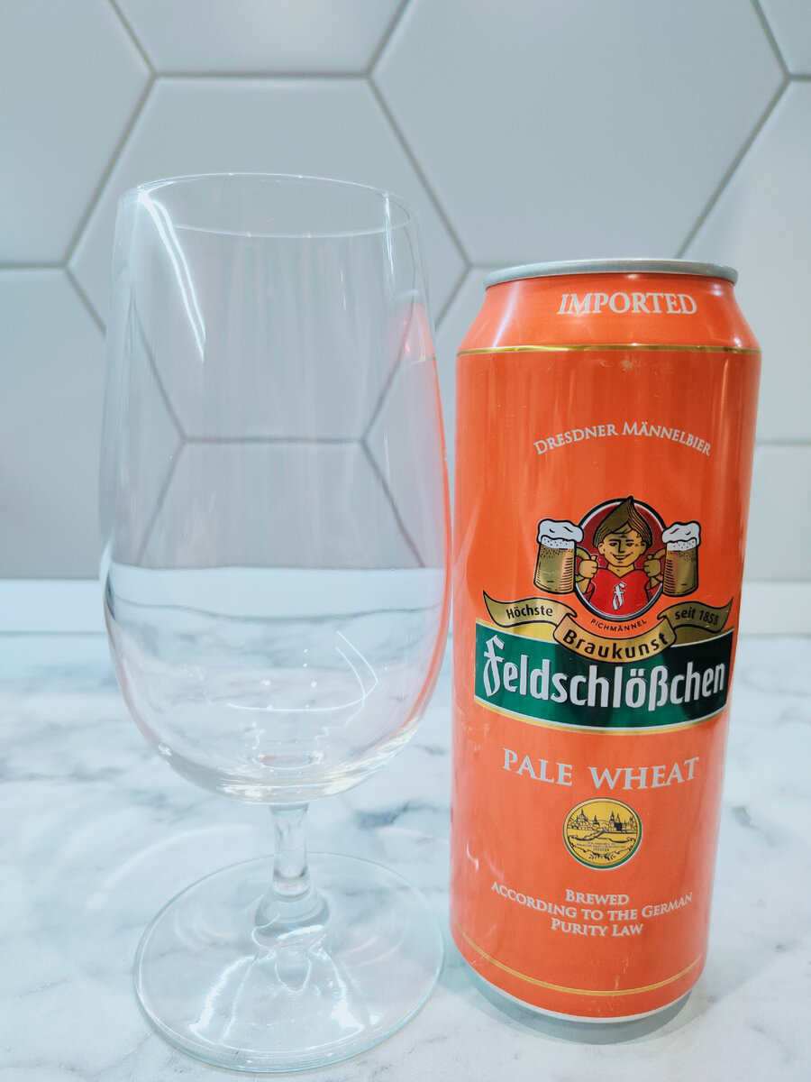 Пиво "Feldschlößchen Pale Wheat" (Фельдшлёсхен Пшеничное)