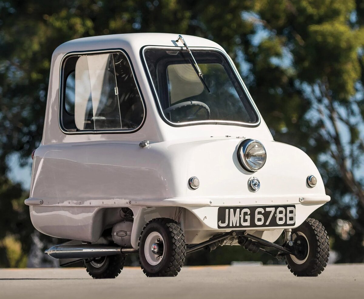 Пил пи 50. Peel p50. Машина Peel p50. Трехколесный Peel p50. Peel p50 с прицепом.