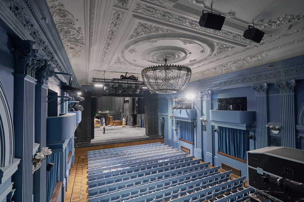 Интерьер большого театра после реставрации