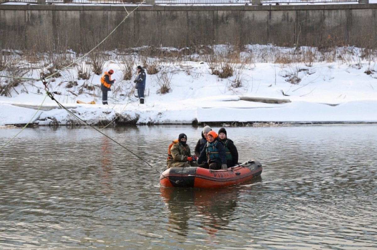    Тульские спасатели отработали действия в условиях весеннего половодья