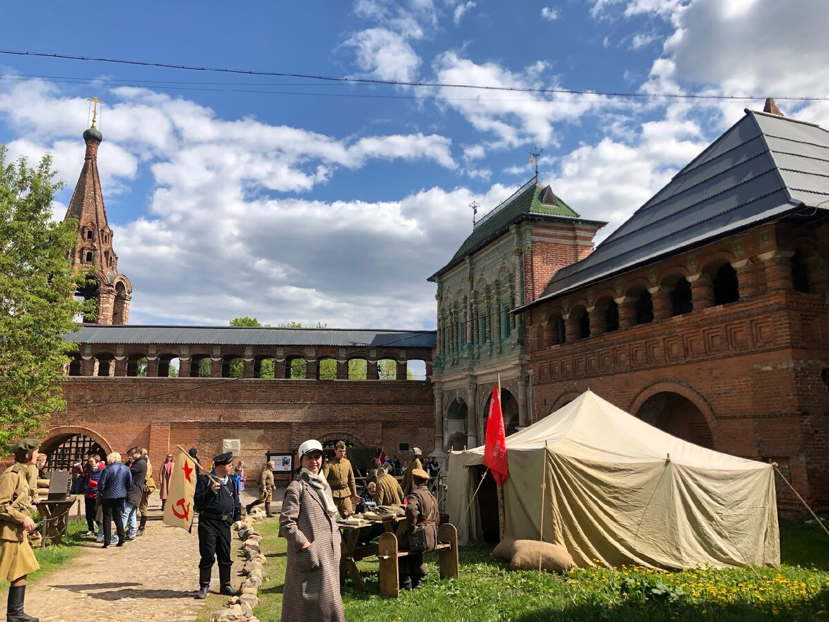 Крутицкое подворье в Москве метро