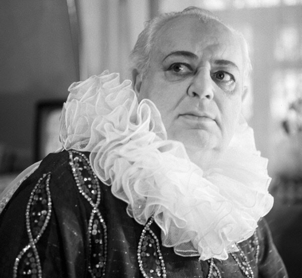 ЮРИЙ ВЛАДИМИРОВИЧ ДУРОВ